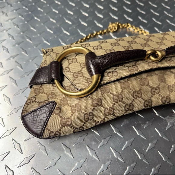 Gucci Tom Ford Vintage GG Canvas Horsebit Large Clutch With Chain in Brown - Picture 4 of 10